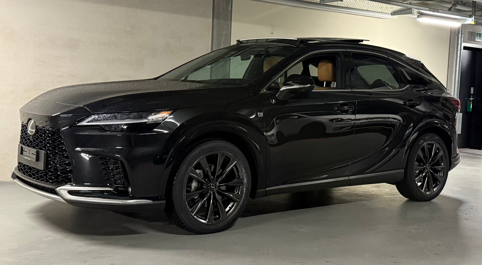 LEXUS RX 450h+ F Line AWD CVT, Voll-Hybrid Benzin/Elektro, Neuwagen, Automatik - 2