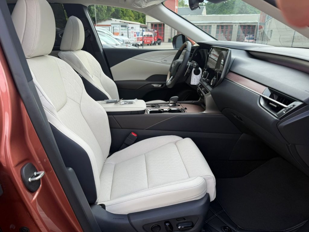 LEXUS 450 h+E-Four Luxury, Plug-in-Hybrid Benzin/Elektro, Neuwagen, Automatik - 7