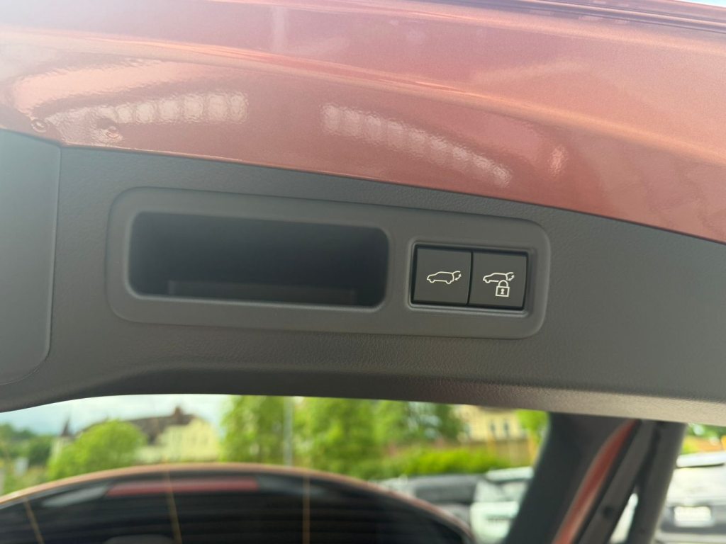 LEXUS 450 h+E-Four Luxury, Plug-in-Hybrid Benzin/Elektro, Neuwagen, Automatik - 2