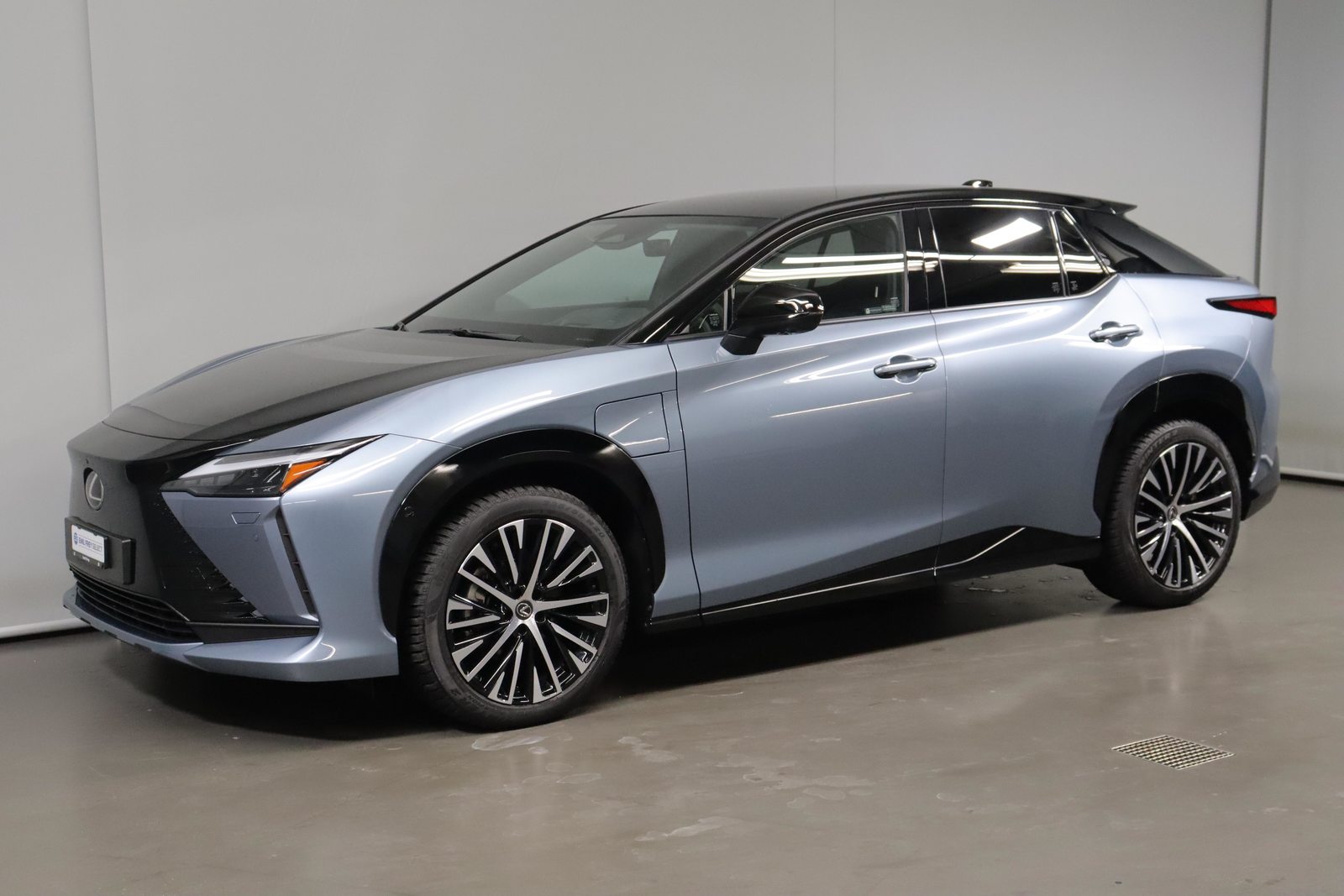 LEXUS RZ 450e Excellence, Electric, Second hand / Used, Automatic - 3