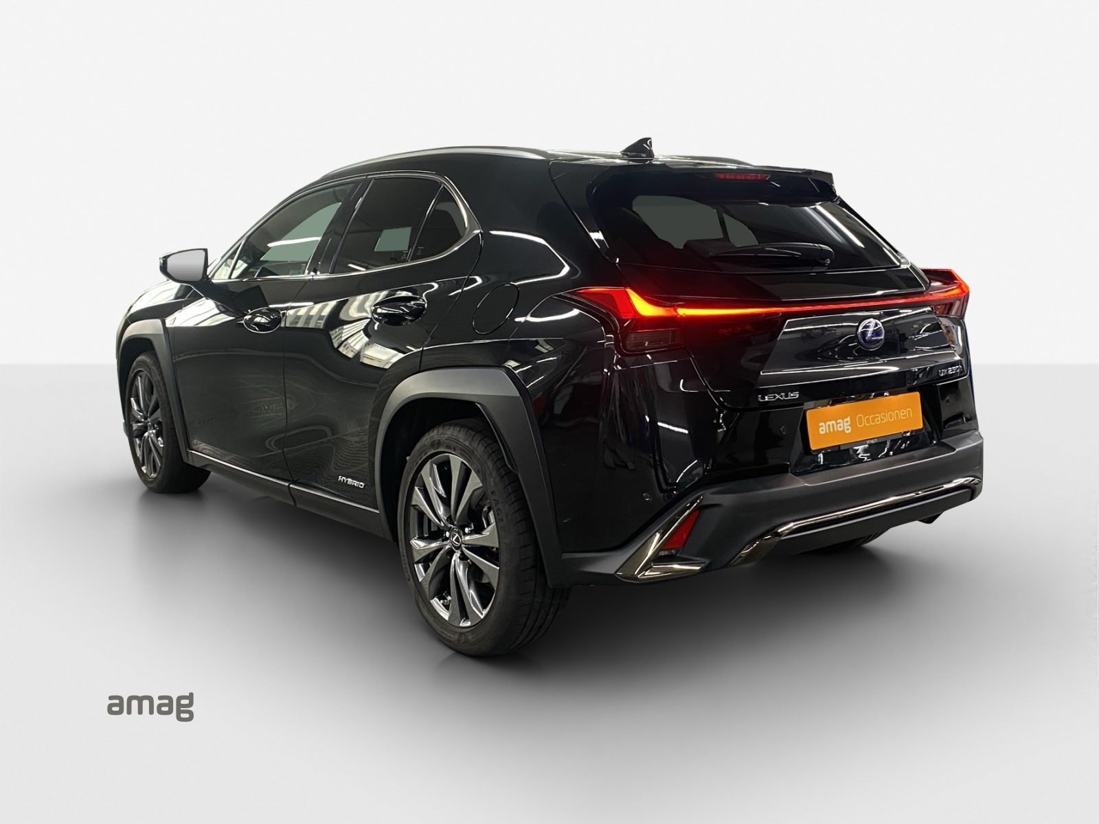 LEXUS UX 250h F Sport AWD, Essence, Occasion / Utilisé, Automatique - 3