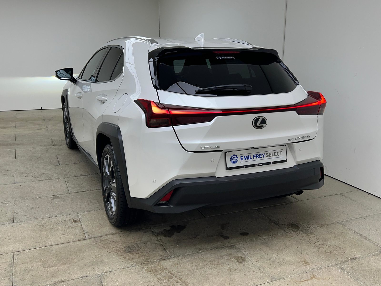 LEXUS UX 250h Comfort / Jetzt mit attraktivem 1,99% Leasing, Voll-Hybrid Benzin/Elektro, Occasion / Gebraucht, Automatik - 5