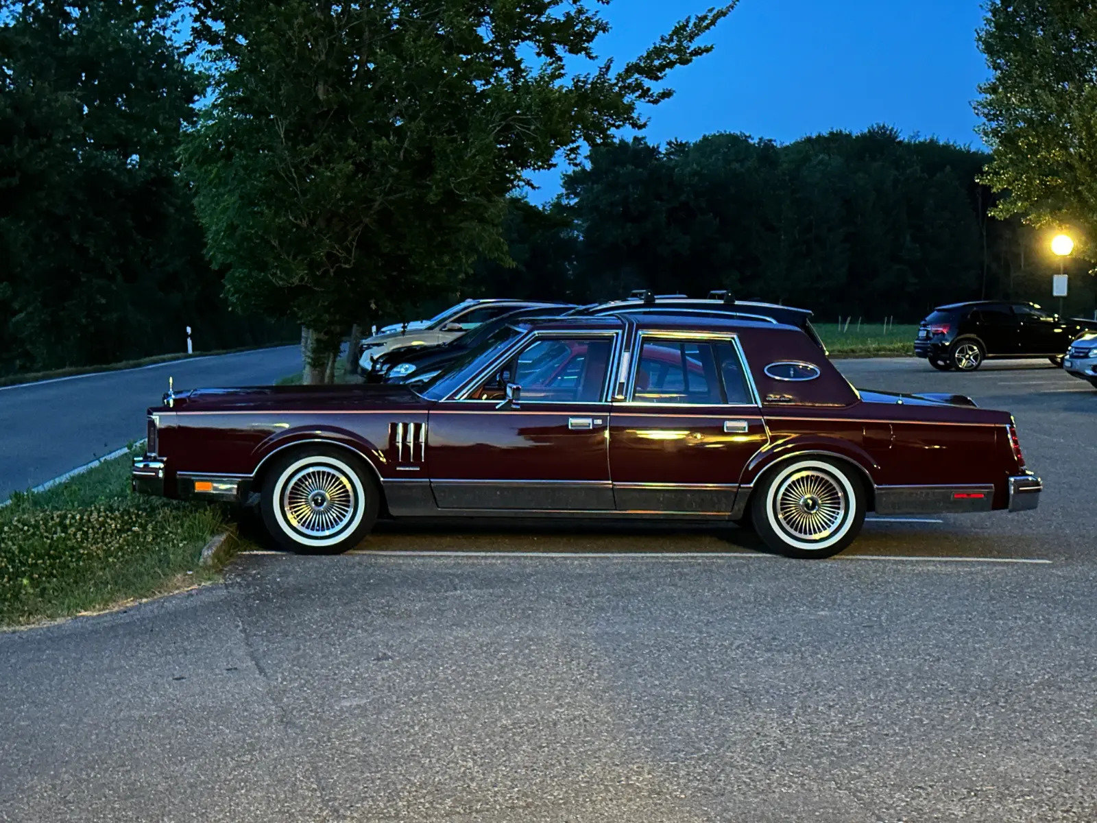 LINCOLN Continental Mark VI Signature Series, Petrol, Second hand / Used, Automatic - 2