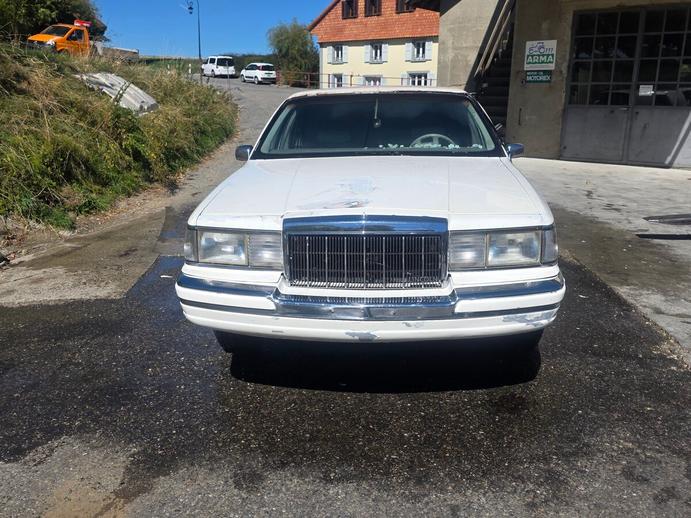 LINCOLN Town Car, Essence, Occasion / Utilisé, Automatique