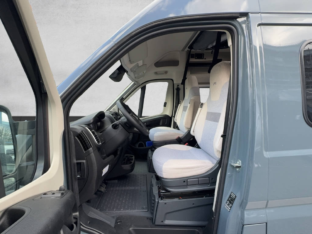 LMC Innovan 600 mit Aufstelldach, Diesel, Voiture nouvelle, Manuelle - 7