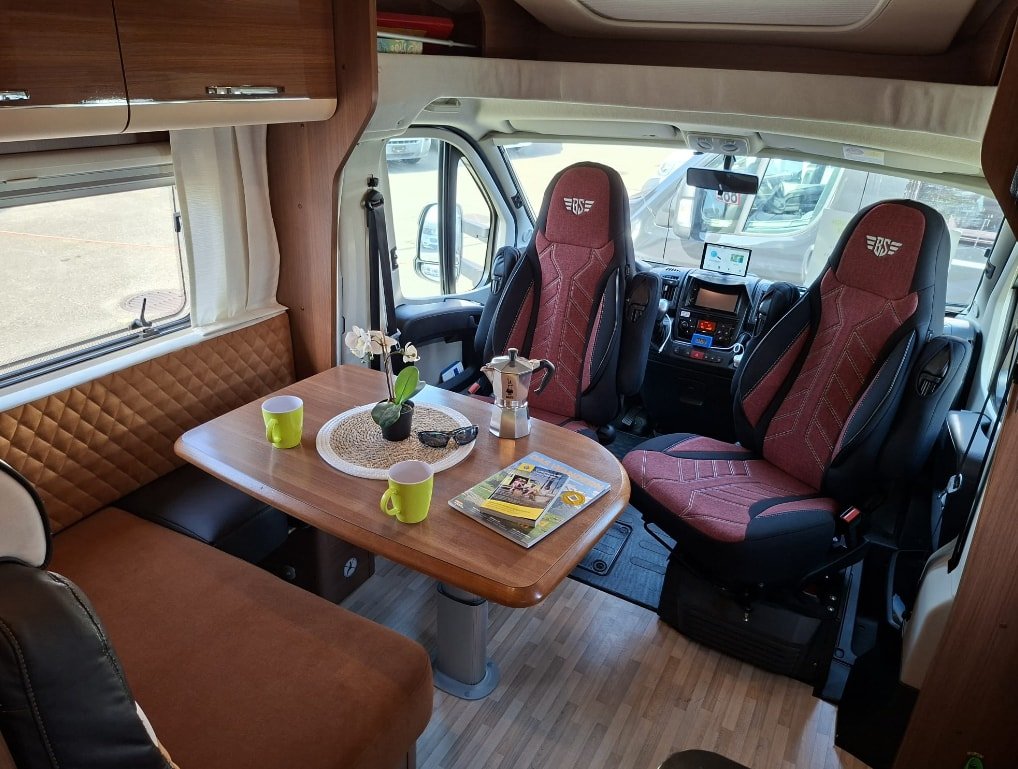 LMC T 671 *Maximale Wertbeständigkeit und absoluten Premium, Diesel, Occasion / Utilisé, Automatique - 2