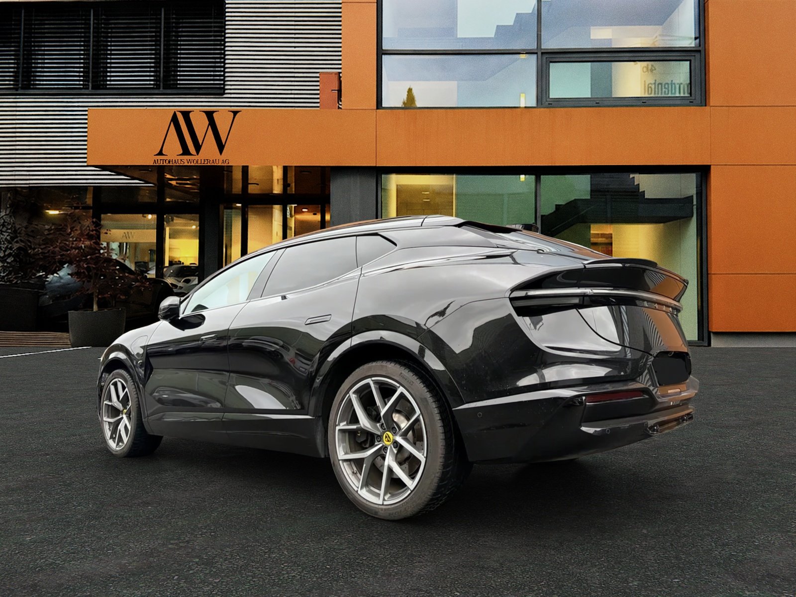 LOTUS Eletre Base, Elektro, Occasion / Gebraucht, Automatik - 4
