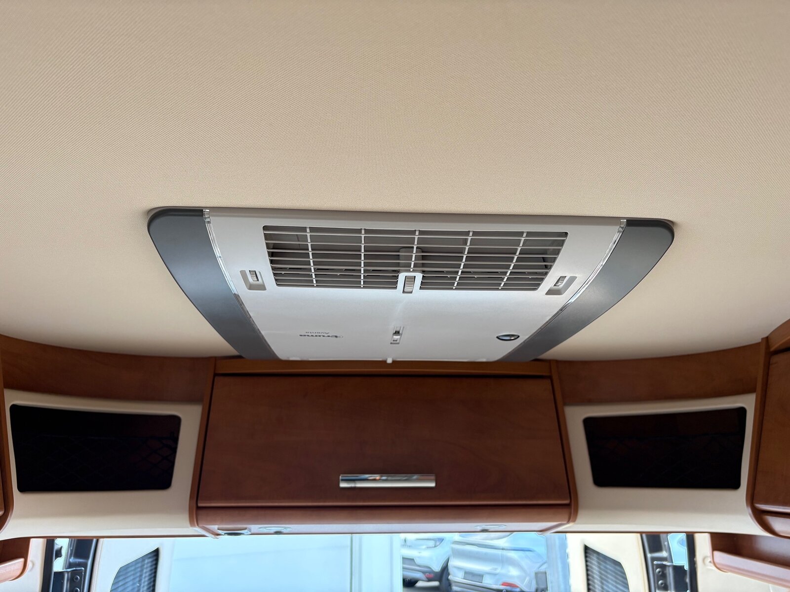 MALIBU Van 600 LE, Diesel, Occasion / Gebraucht, Automatik - 3