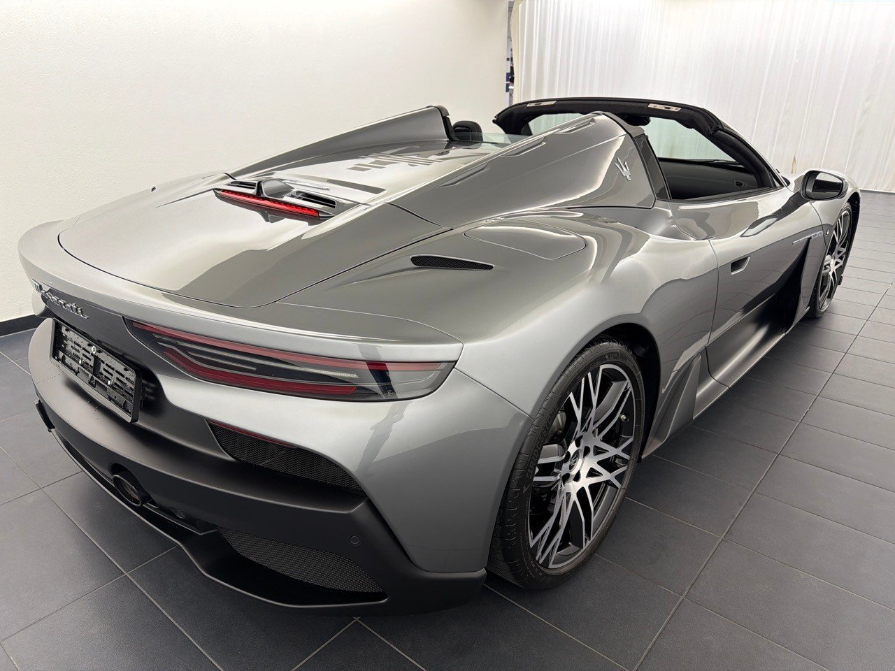 MASERATI MC 20 Cielo, Benzin, Occasion / Gebraucht, Automatik - 3