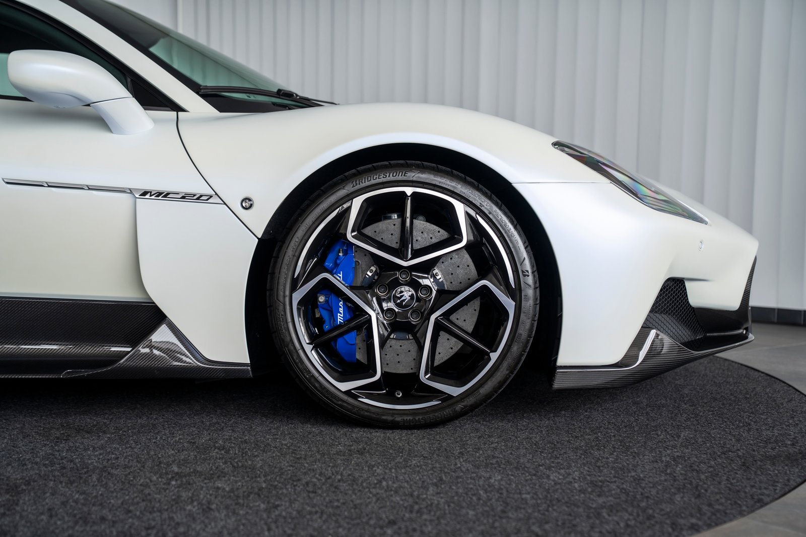 MASERATI MC 20, Essence, Occasion / Utilisé, Automatique - 4