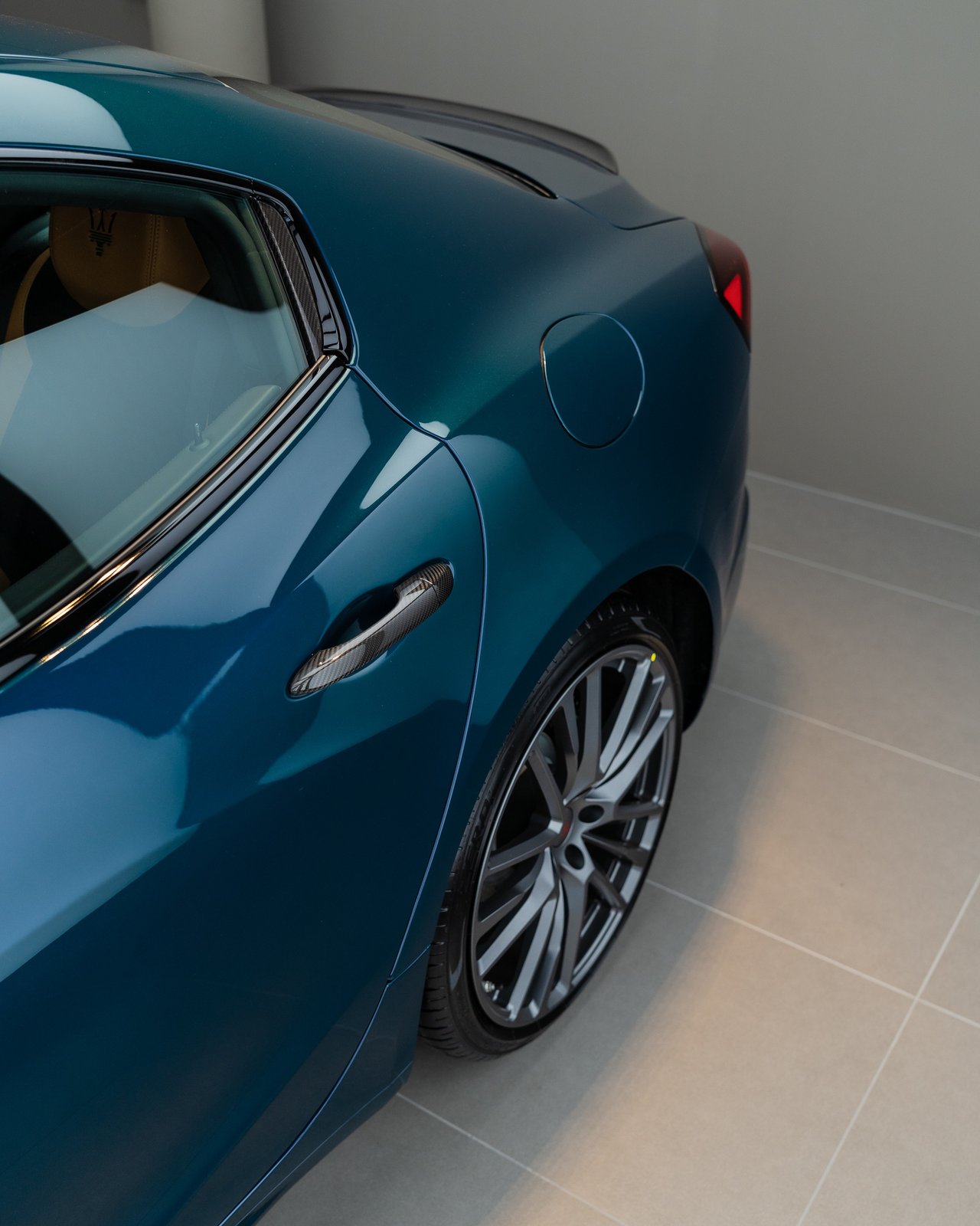 MASERATI Ghibli Trofeo 3.8 V8 - 334 ULTIMA 1of103 - Blu Pers, Petrol, New car, Automatic - 5