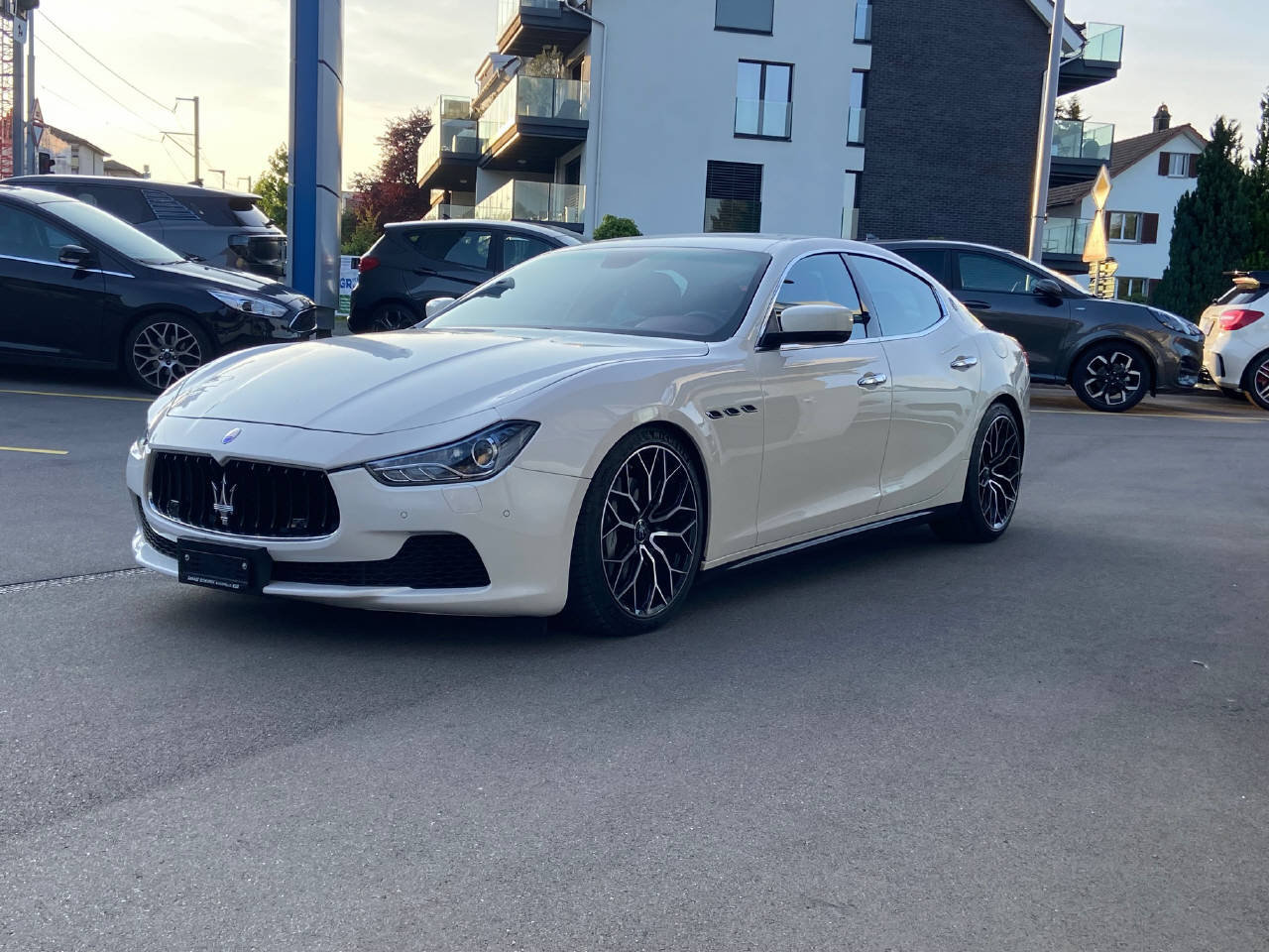 MASERATI Ghibli 3.0 V6, Benzin, Occasion / Gebraucht, Automatik - 3