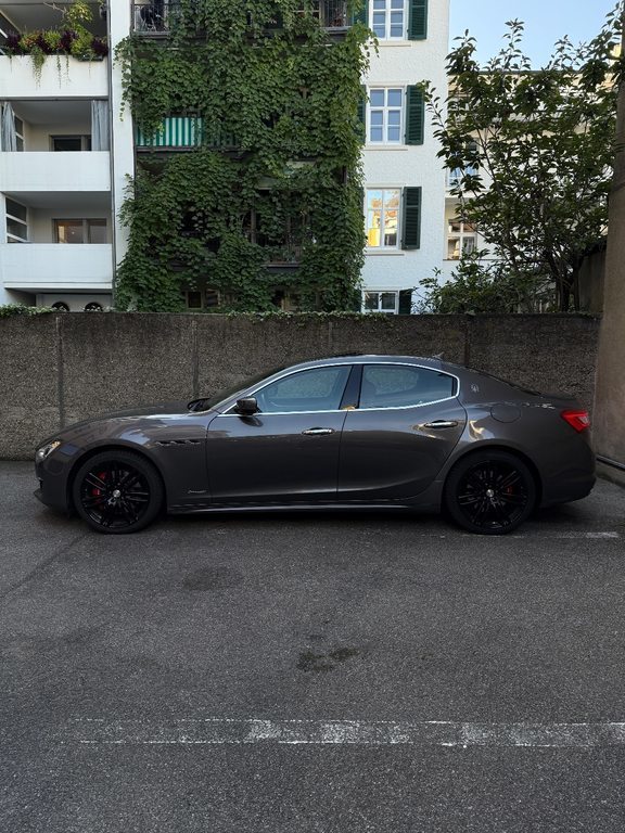 MASERATI Ghibli 3.0 V6 S GranLusso Q4, Benzin, Occasion / Gebraucht, Automatik - 4