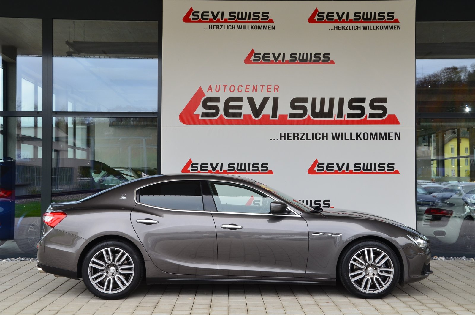 MASERATI Ghibli S Q4 3.0 V6 Automatica*Ab MFK,1 Jahr oder 20, Benzin, Occasion / Gebraucht, Automatik - 4