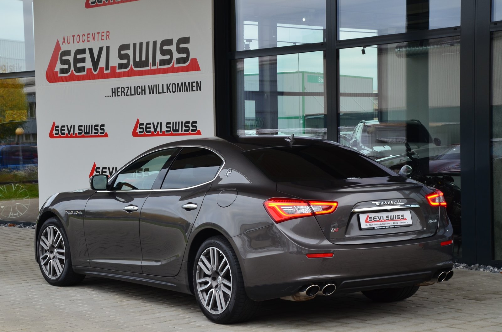 MASERATI Ghibli S Q4 3.0 V6 Automatica*Ab MFK,1 Jahr oder 20, Benzin, Occasion / Gebraucht, Automatik - 7