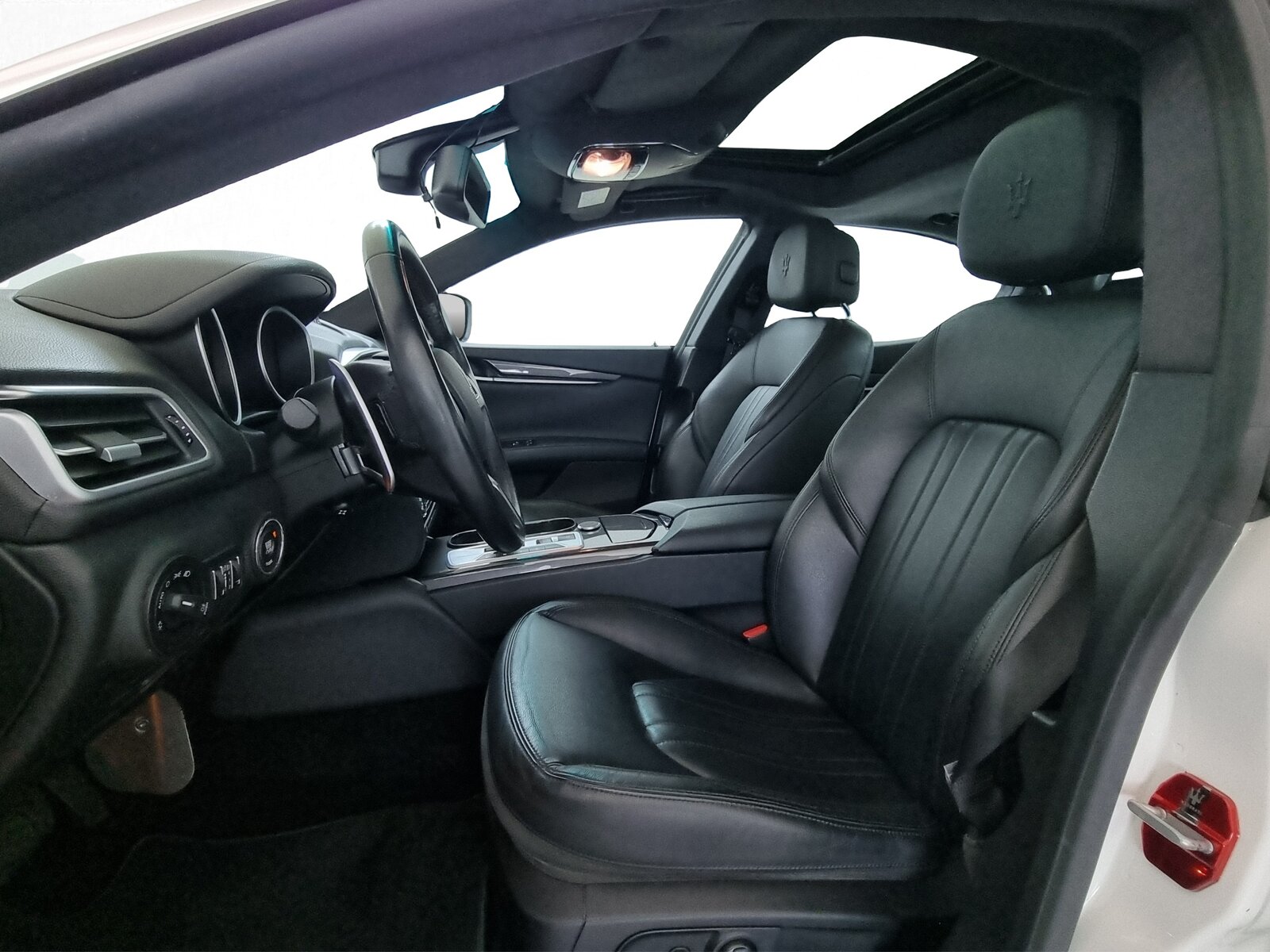MASERATI Ghibli 3.0 V6, Essence, Occasion / Utilisé, Automatique - 6
