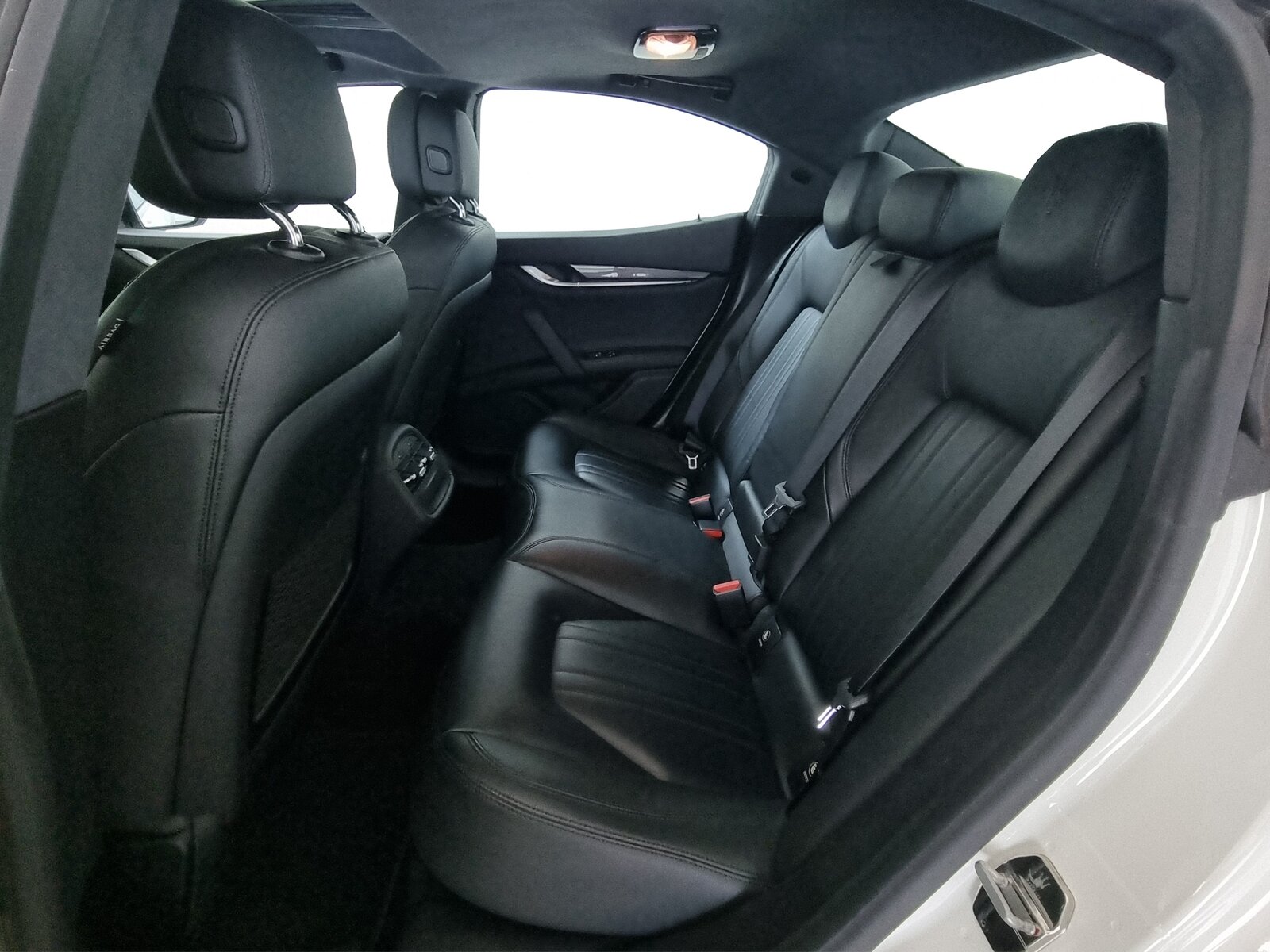 MASERATI Ghibli 3.0 V6, Essence, Occasion / Utilisé, Automatique - 7