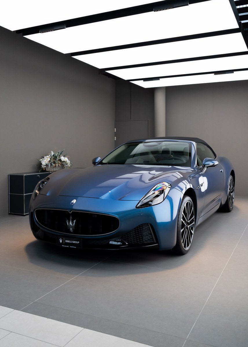 MASERATI GranCabrio Modena - Azzurro Astro Glossy - FUORISERIE, Essence, Voiture nouvelle, Automatique - 3