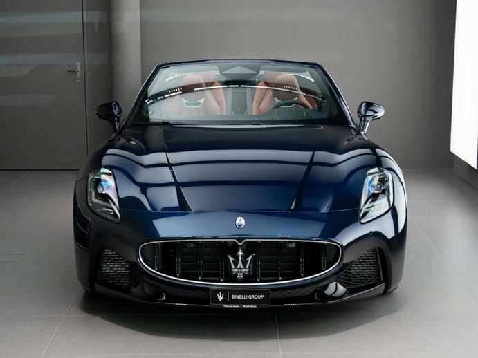 MASERATI GranCabrio Modena - Blu Nobile FUORISERIE - 2.99 Le, Benzin, Neuwagen, Automatik