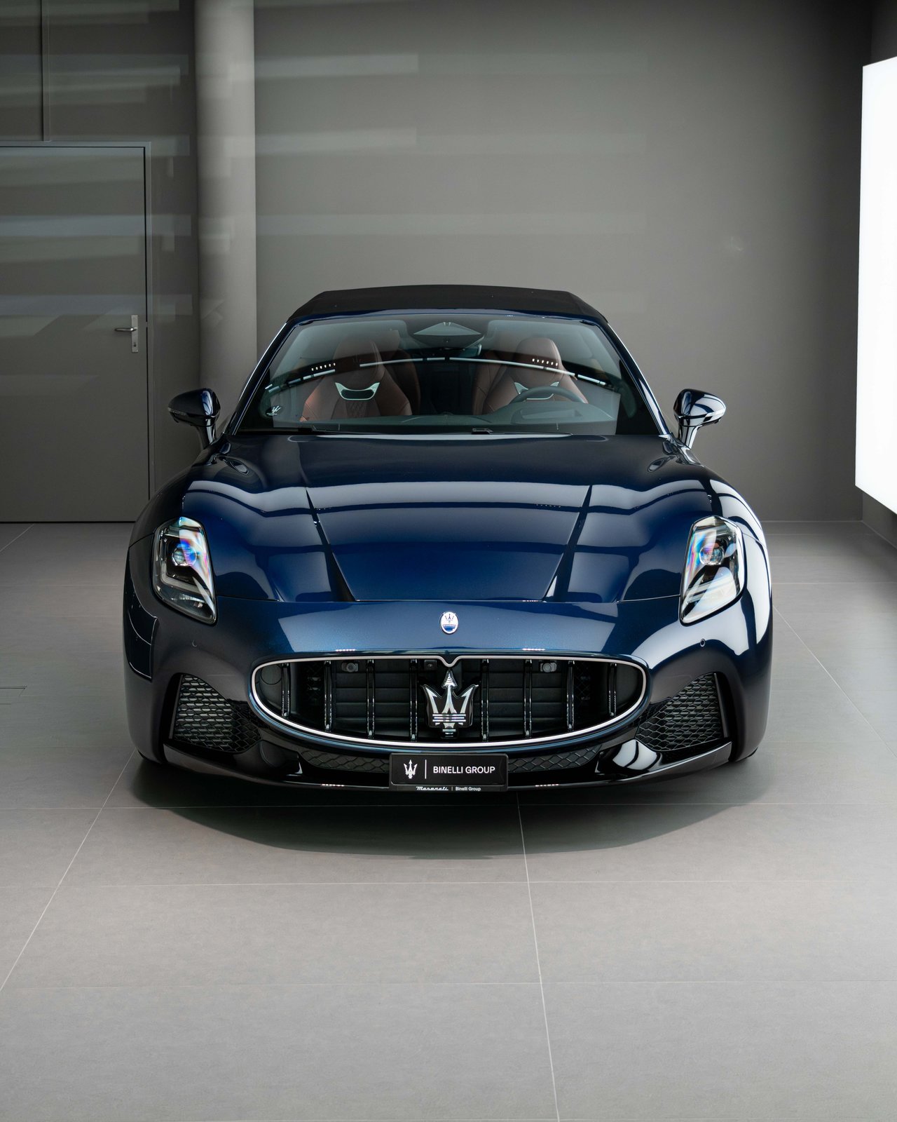 MASERATI GranCabrio Modena - Blu Nobile FUORISERIE - 2.99 Le, Benzin, Neuwagen, Automatik - 2