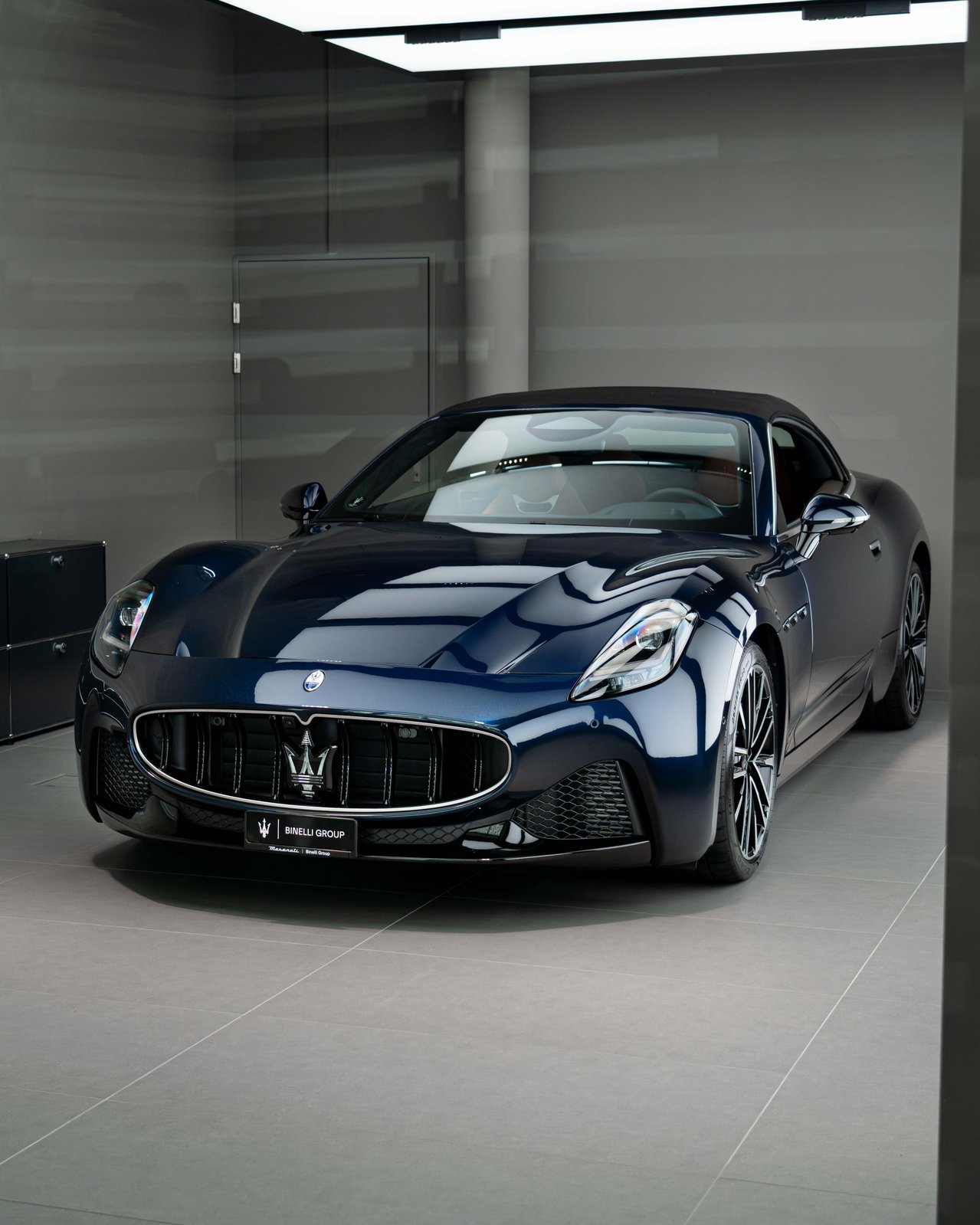 MASERATI GranCabrio Modena - Blu Nobile FUORISERIE - 2.99 Le, Benzin, Neuwagen, Automatik - 3