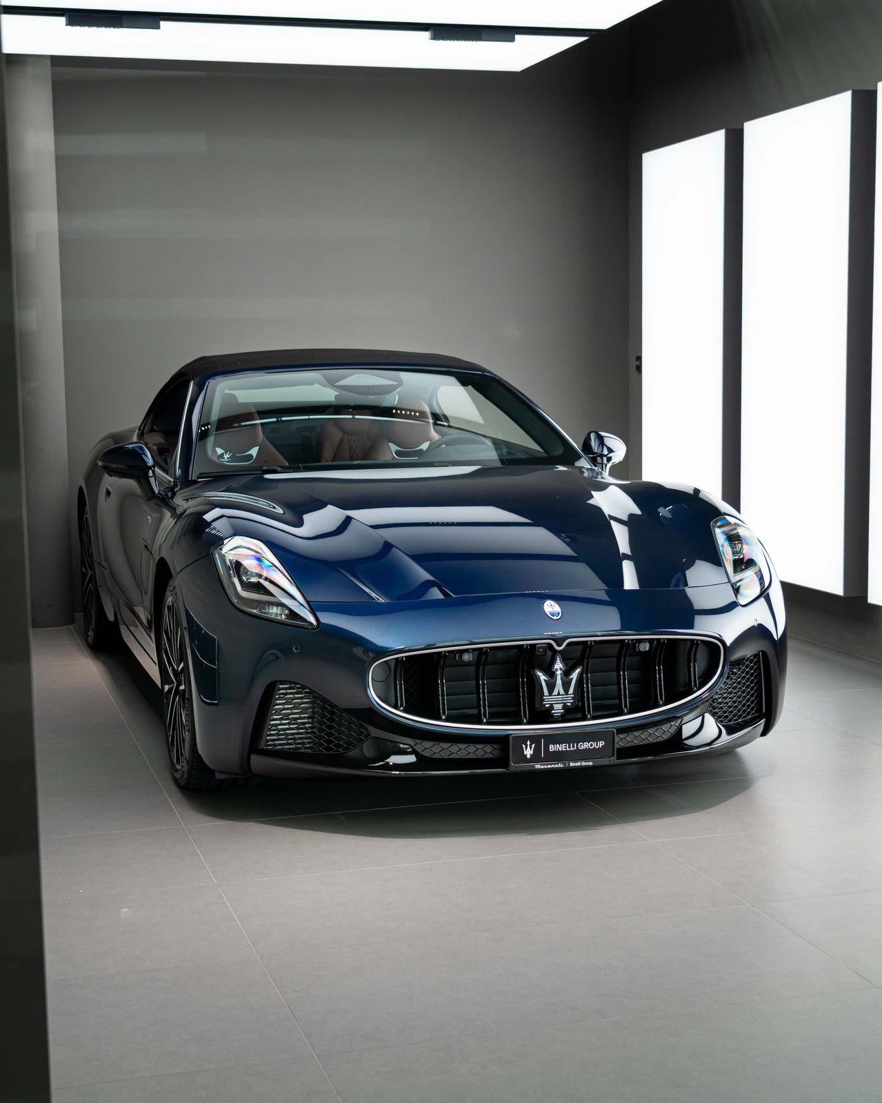 MASERATI GranCabrio Modena - Blu Nobile FUORISERIE - 2.99 Le, Benzin, Neuwagen, Automatik - 4