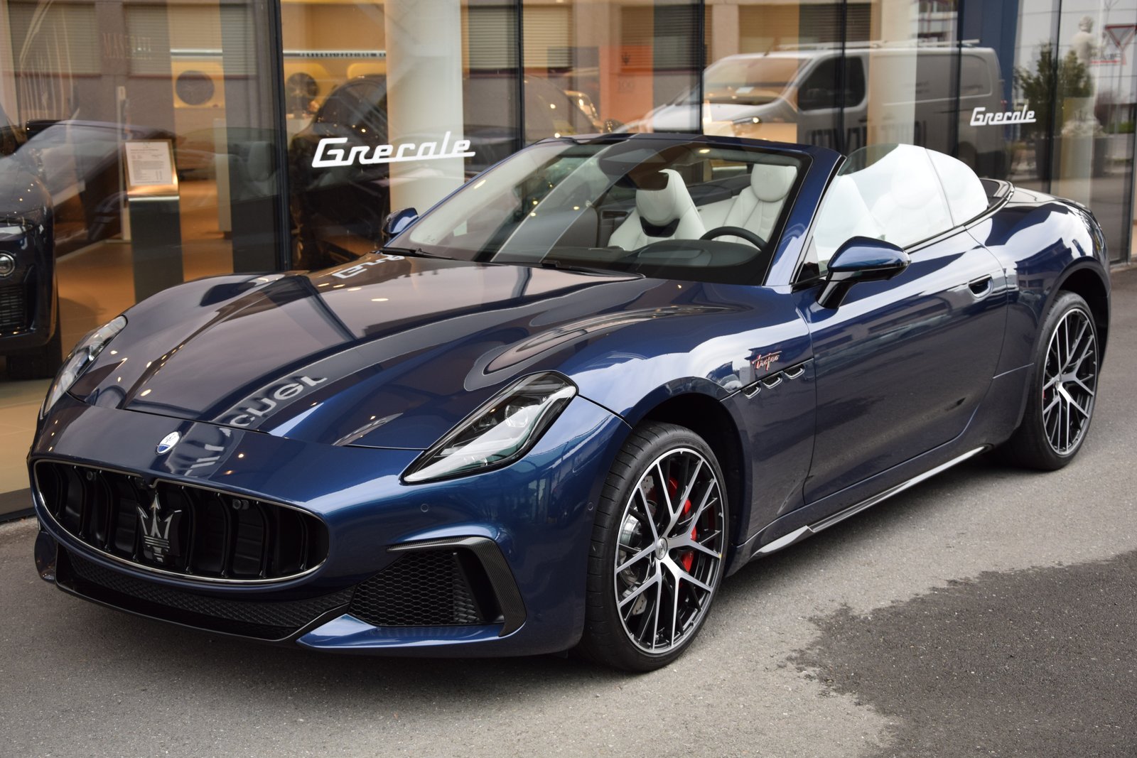 MASERATI GranCabrio Trofeo, Benzin, Neuwagen, Automatik - 2