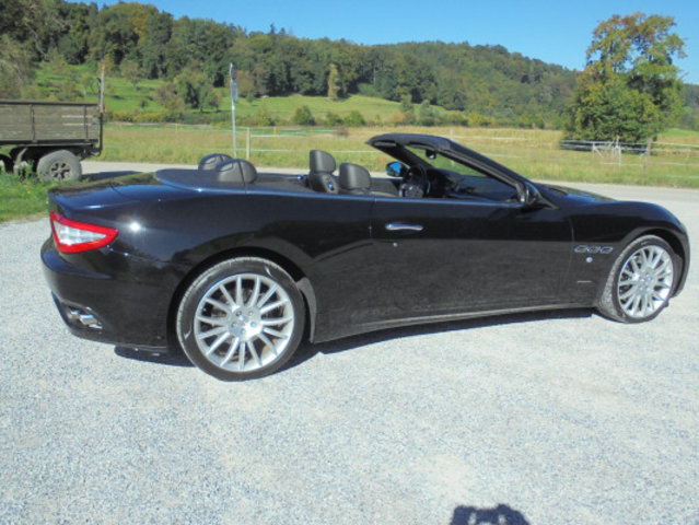 MASERATI GranCabrio, Second hand / Used, Automatic - 7