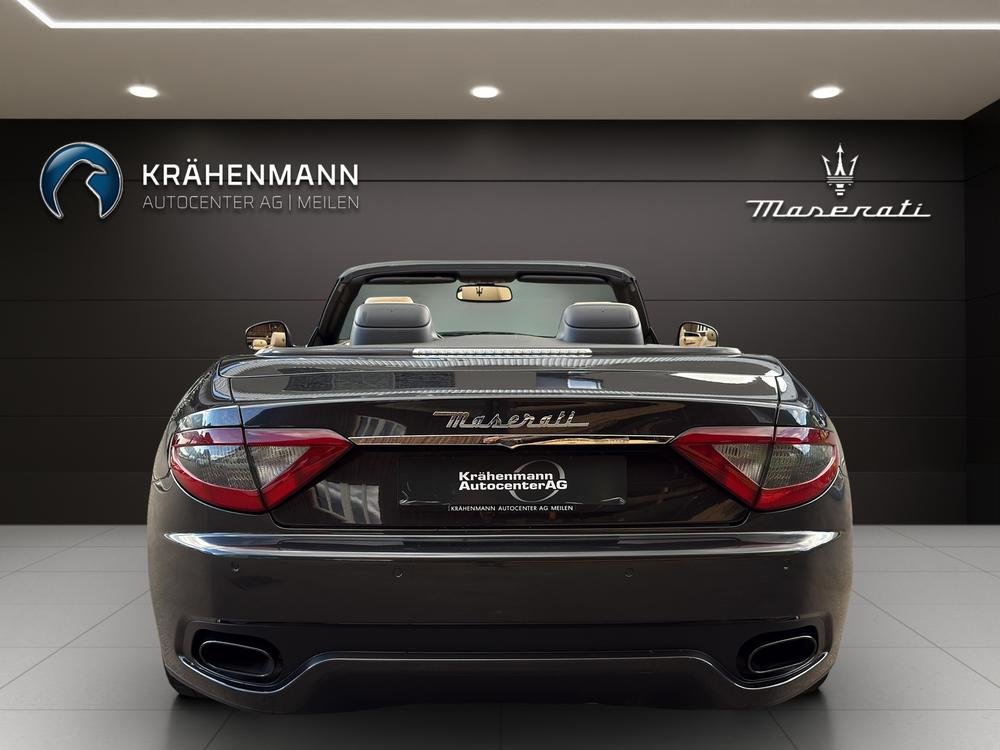 MASERATI GRANCABRIO Cabrio 4.7 V8 Sport, Essence, Occasion / Utilisé, Automatique - 4