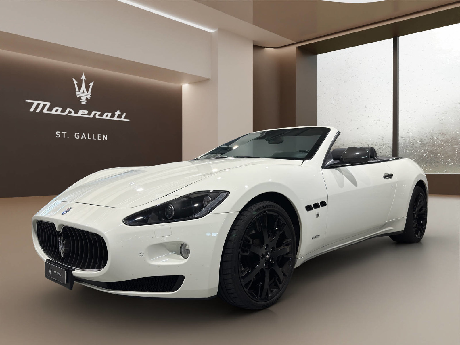 MASERATI Grancabrio 4.7 V8
