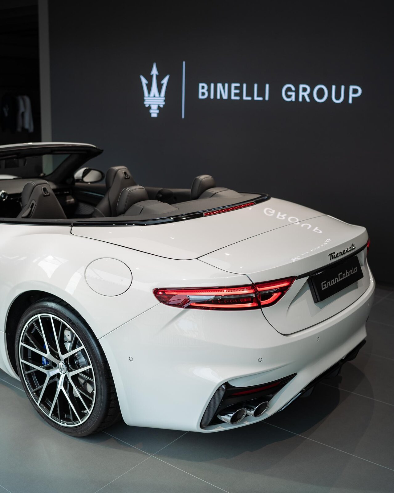 MASERATI Gran Cabrio 3.0 V6 Trofeo - FUORISERIE, Petrol, Second hand / Used, Automatic - 4