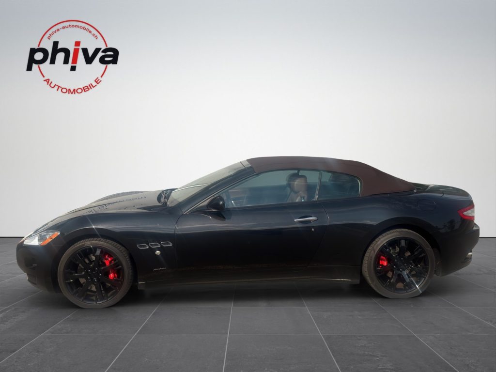 MASERATI GranCabrio 4.6, Essence, Occasion / Utilisé, Automatique - 3