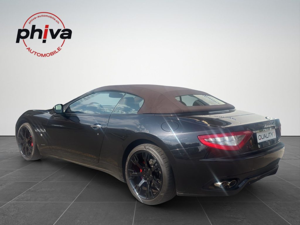 MASERATI GranCabrio 4.6, Essence, Occasion / Utilisé, Automatique - 4