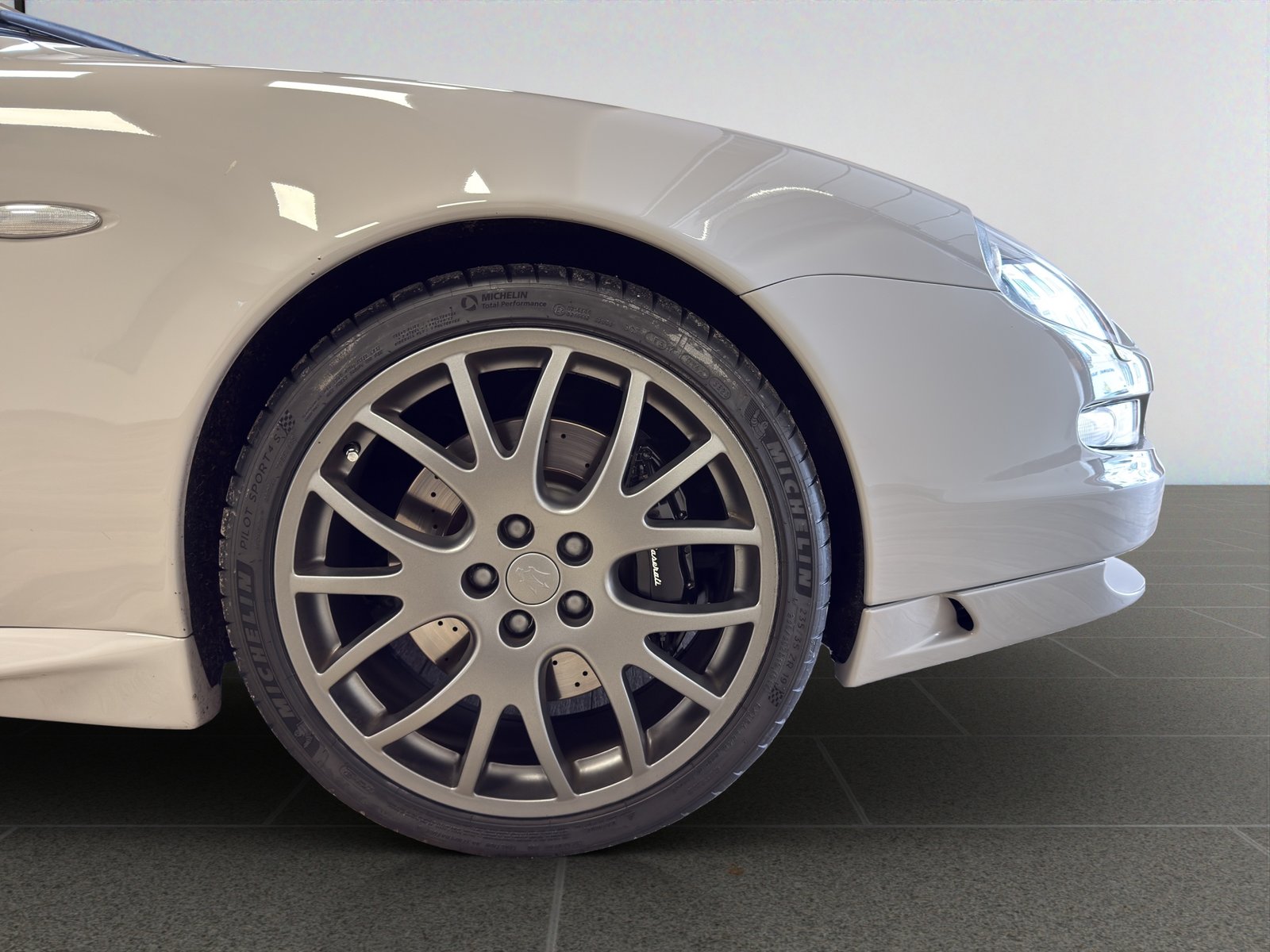 MASERATI GRANSPORT, Essence, Occasion / Utilisé, Automatique - 7