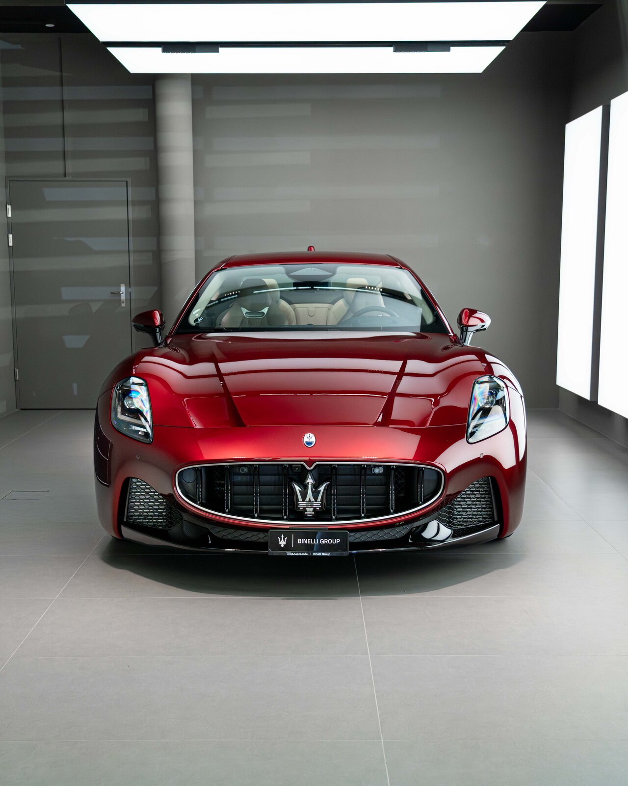 MASERATI GranTurismo Modena Automatica - Rosso Velluto FUORI