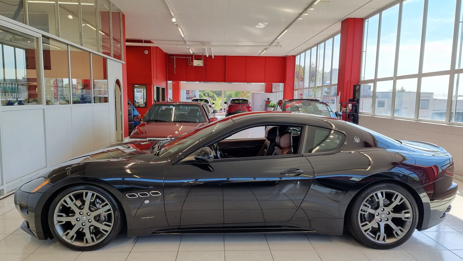 MASERATI Gran Turismo 4.7 V8 S, Essence, Occasion / Utilisé, Automatique - 4