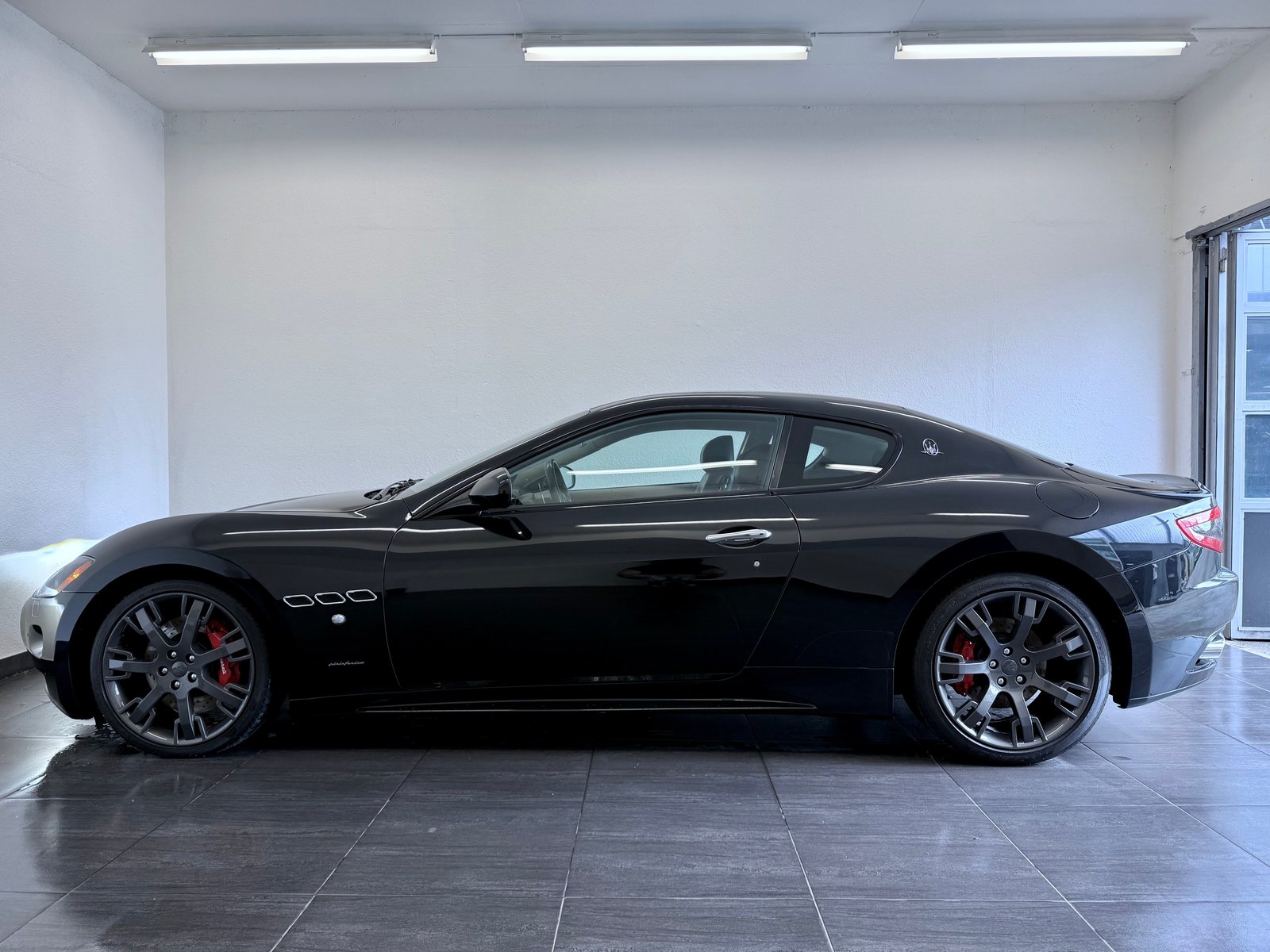 MASERATI GranTurismo S Cambiocorsa, Petrol, Second hand / Used, Automatic - 7