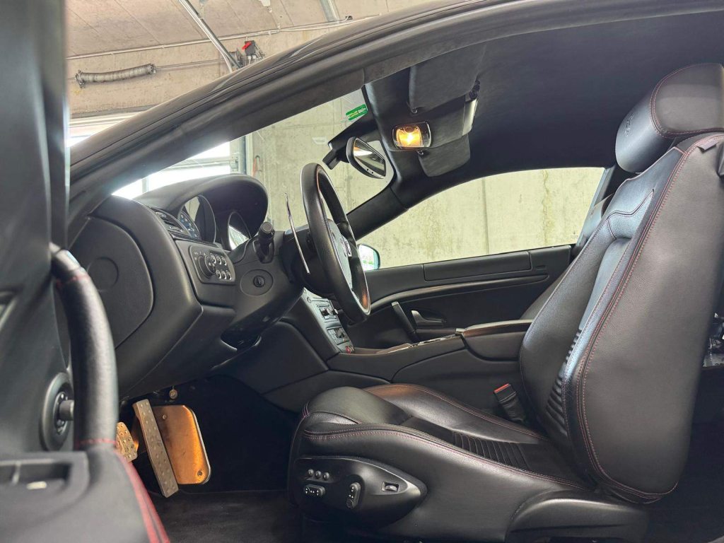 MASERATI GRANTURISMO 4.7 V8 S, Benzin, Occasion / Gebraucht, Automatik - 7