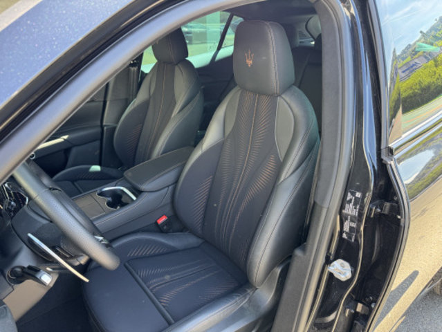 MASERATI Grecale Folgore 105kWh, Second hand / Used, Automatic - 6
