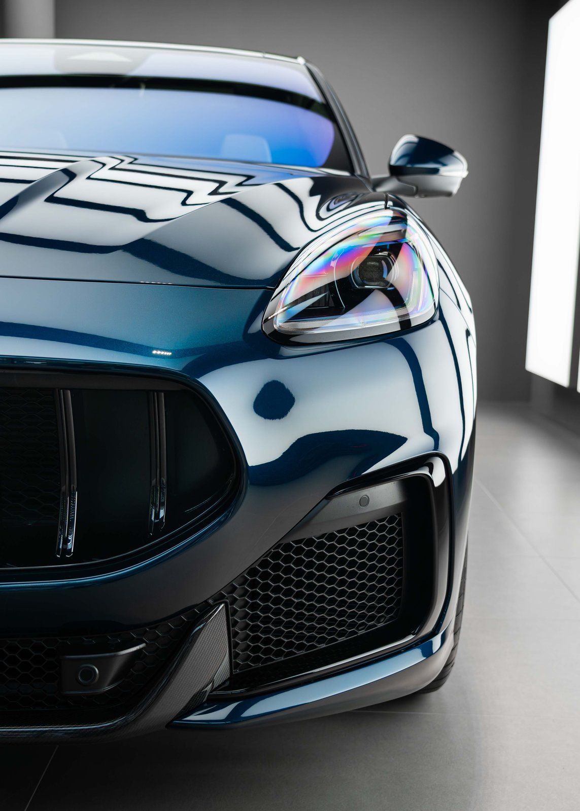 MASERATI Grecale 3.0 Trofeo Automatica - Blu Royale FUORISERIE, Benzina, Auto nuove, Automatico - 4
