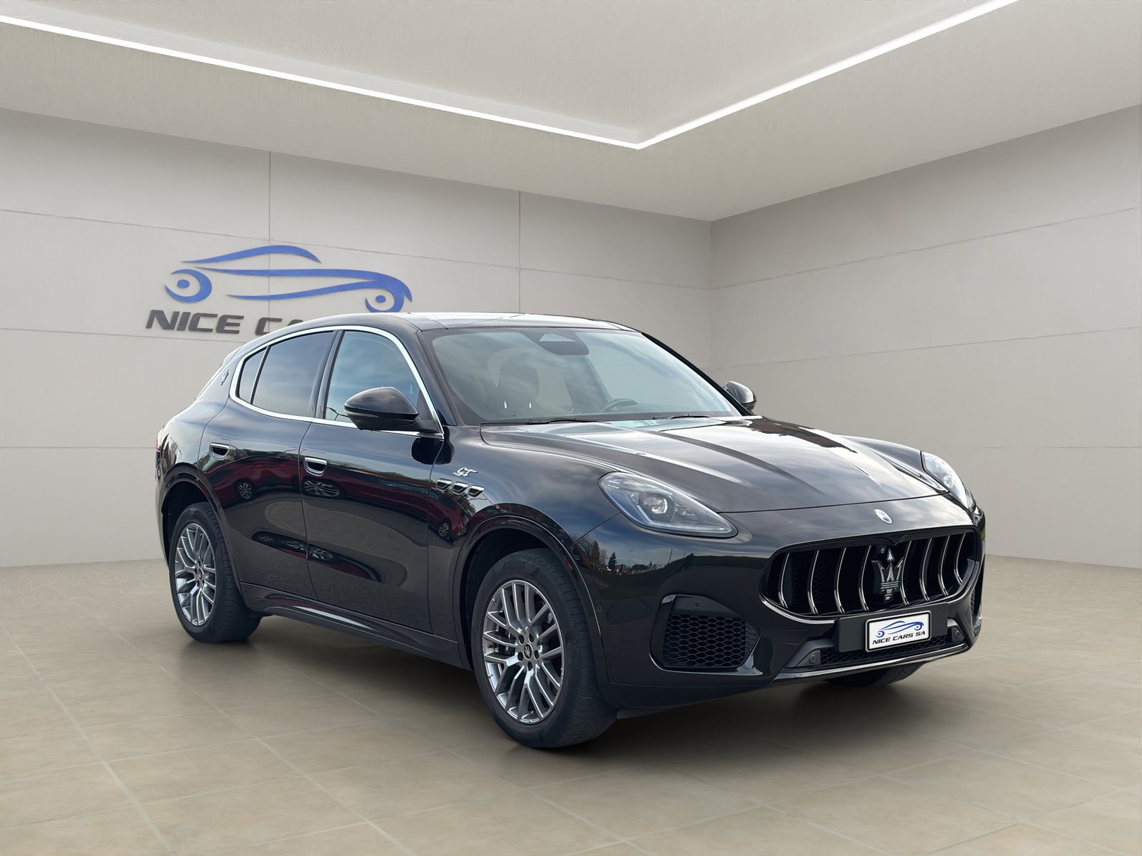 MASERATI Grecale 2.0 MHEV GT Hybrid Automatica, Mild-Hybrid Petrol/Electric, Second hand / Used, Automatic - 2