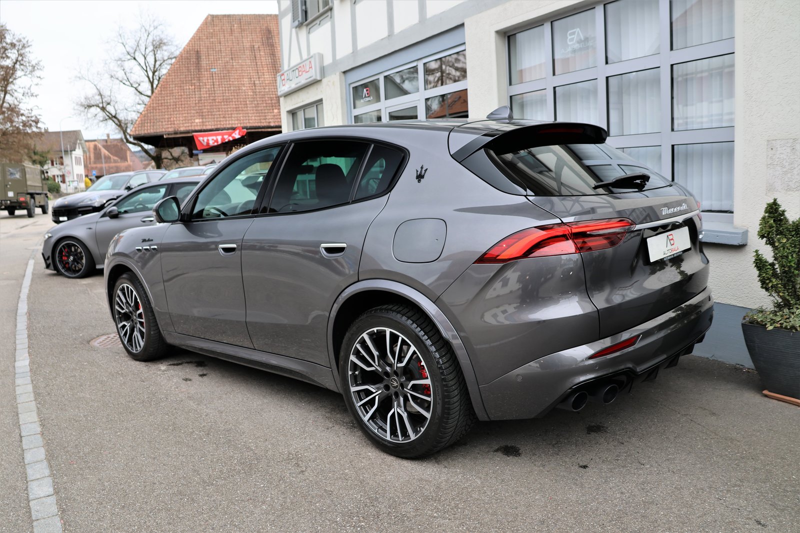 MASERATI Grecale 2.0 MHEV Modena Hybrid Automatica, Mild-Hybrid Petrol/Electric, Second hand / Used, Automatic - 7