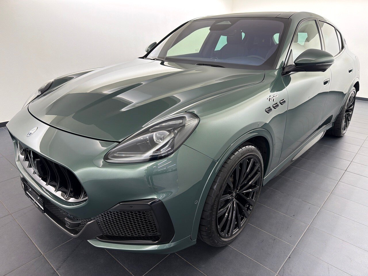 MASERATI Grecale 3.0 Trofeo