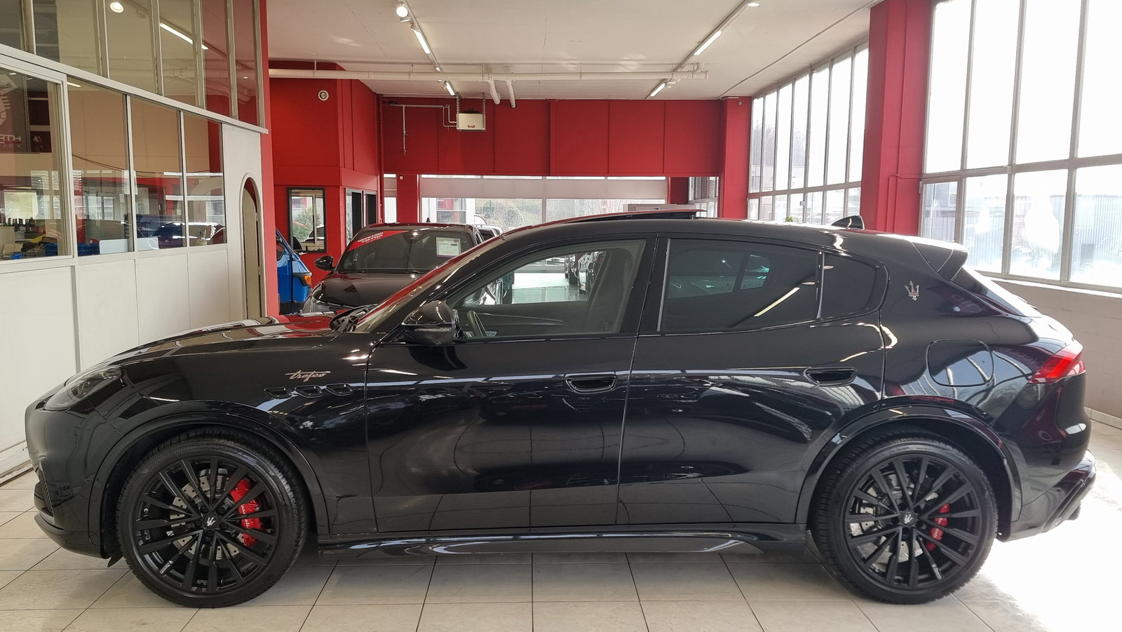 MASERATI Grecale 3.0 V6 Trofeo, Petrol, Ex-demonstrator, Automatic - 3