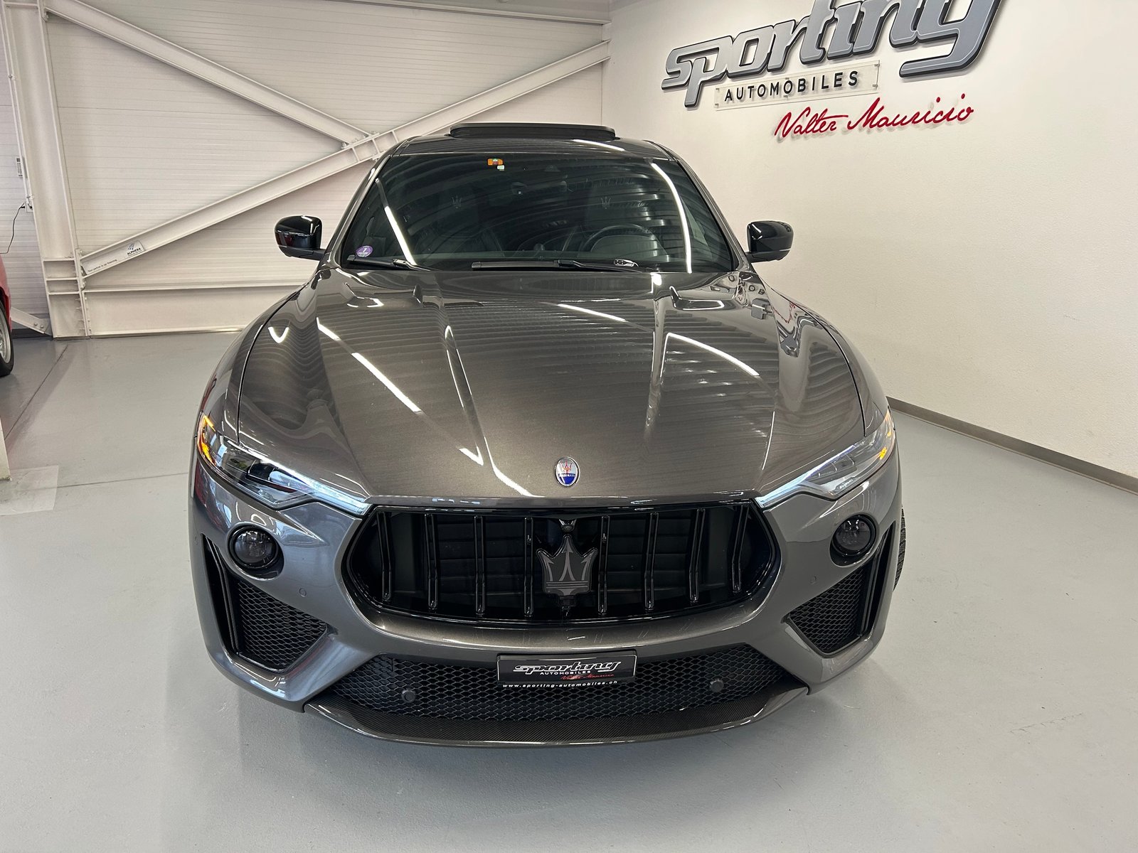 MASERATI Levante 3.8 V8 Trofeo Q4 Automatica, Benzin, Occasion / Gebraucht, Automatik - 3