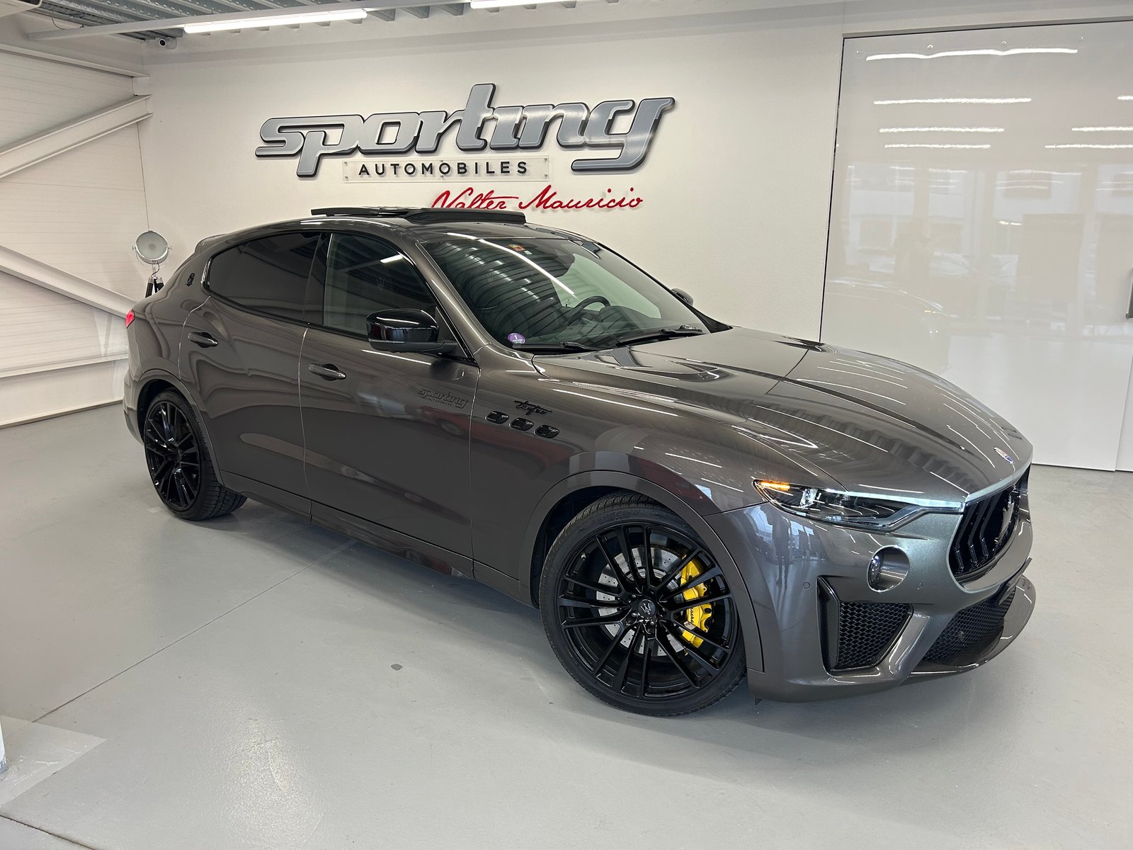 MASERATI Levante 3.8 V8 Trofeo Q4 Automatica, Benzin, Occasion / Gebraucht, Automatik - 6