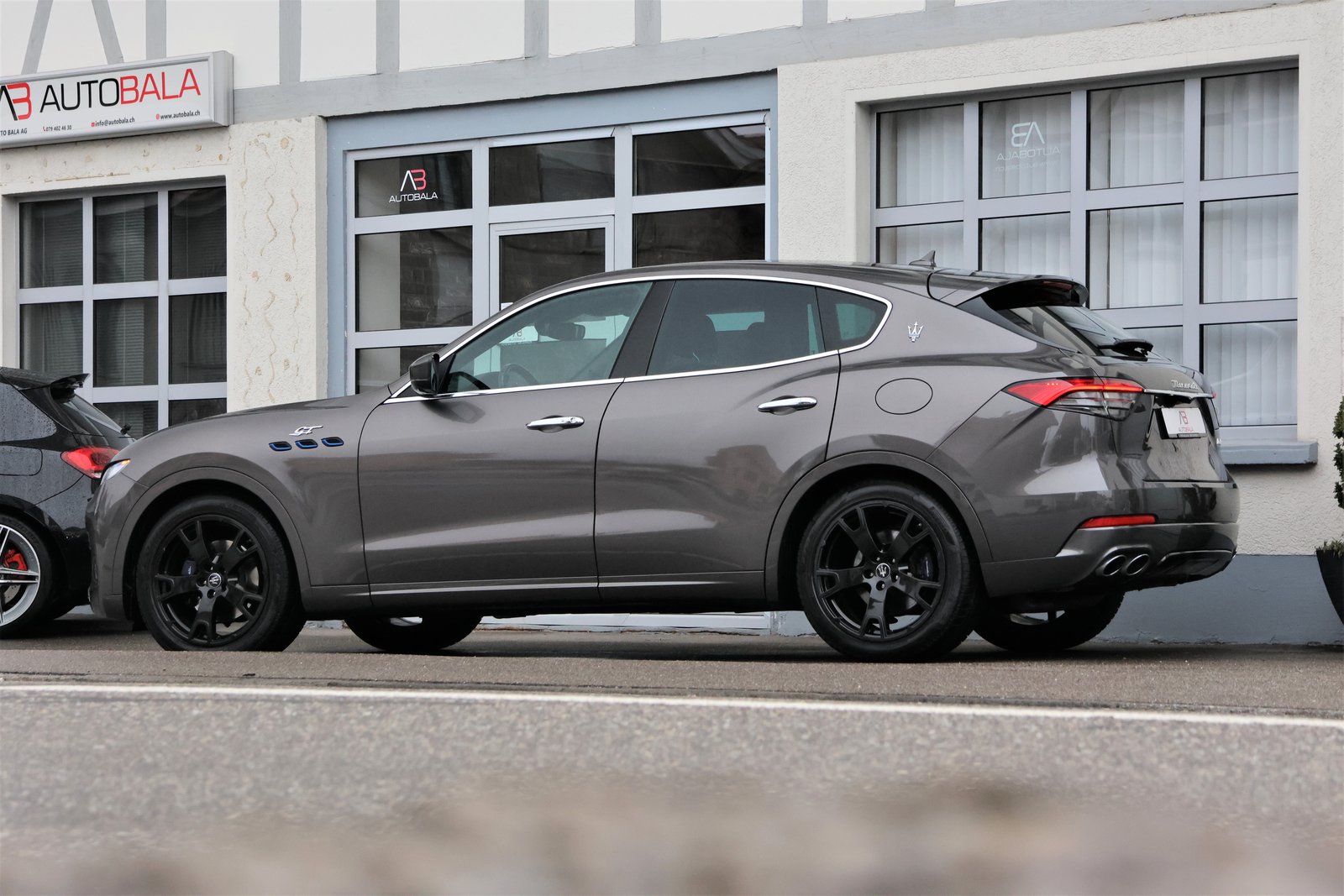 MASERATI Levante 2.0 MHEV GT Hybrid Automatica (CH) + 2.7T A, Mild-Hybrid Petrol/Electric, Second hand / Used, Automatic - 4