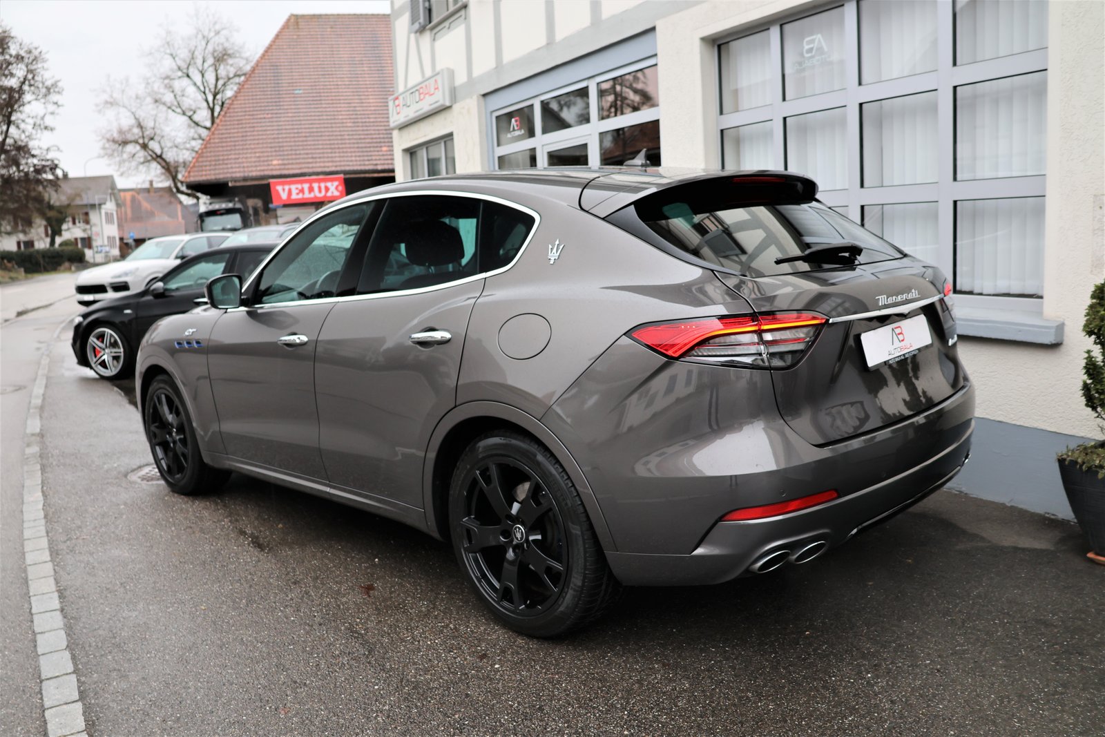MASERATI Levante 2.0 MHEV GT Hybrid Automatica (CH) + 2.7T A, Mild-Hybrid Petrol/Electric, Second hand / Used, Automatic - 7