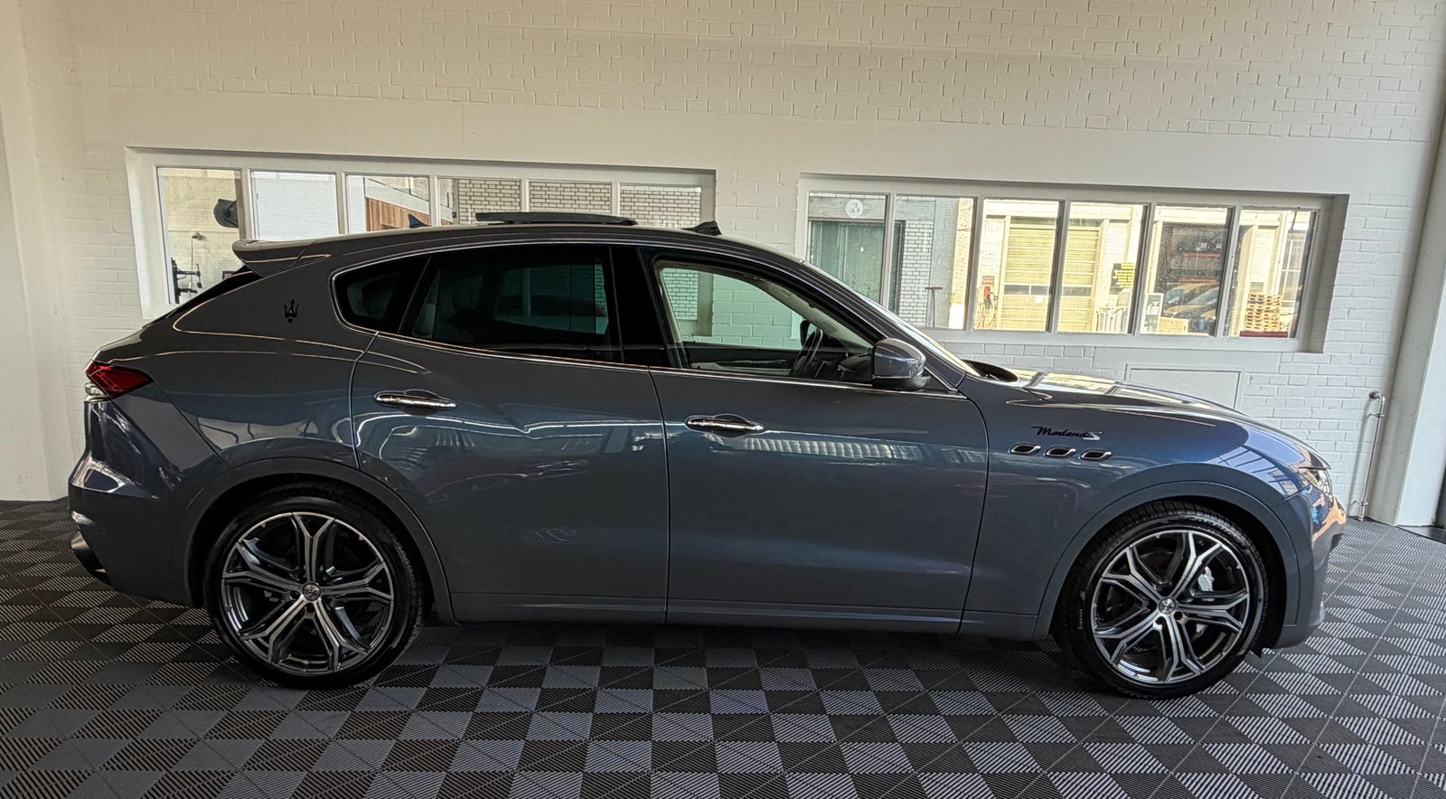 MASERATI Levante 3.0 V6 Modena S 430 PS 4X4 (CH) Automatica, Benzin, Occasion / Gebraucht, Automatik - 2