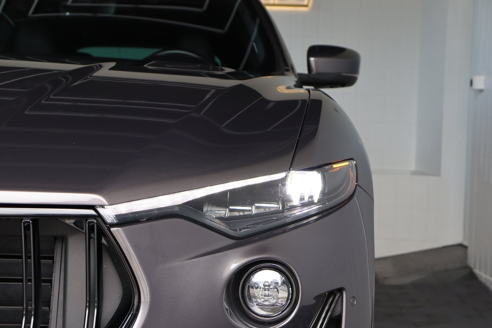 MASERATI Levante 3.8 V8 Trofeo Q4 Automatica, Benzin, Occasion / Gebraucht, Automatik - 3